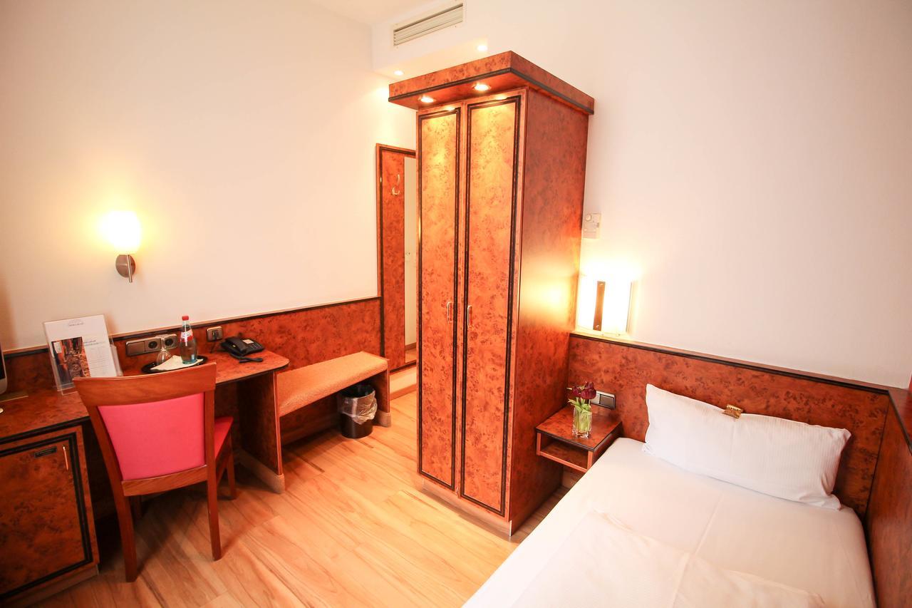 Hotel Miramar Am Roemer Франкфурт-на-Майне Экстерьер фото